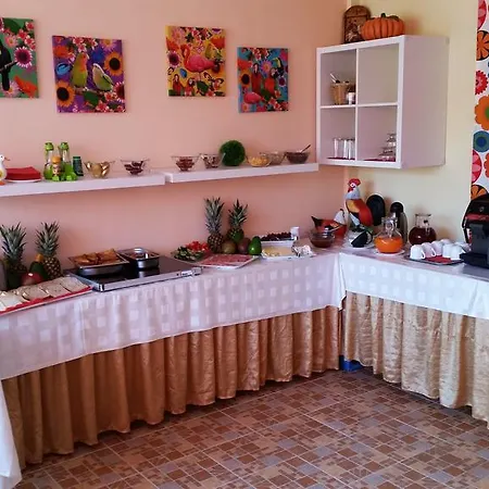 Частна квартира Family Avenue Китен