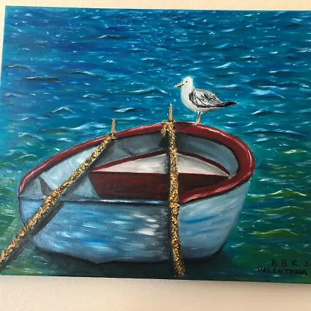 Проживание в семье Family Avenue Китен