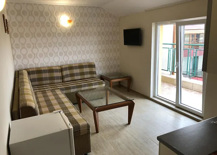 Family Avenue 希典