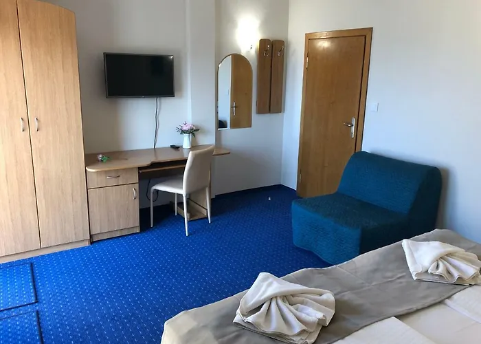 Family Avenue * Китен